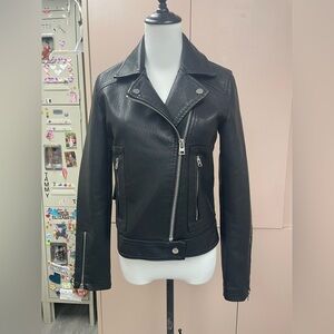 Topshop Black Vegan Faux Leather Biker Jacket Bikercore EUC Women’s size 4